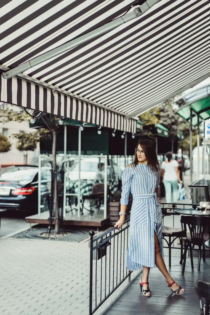 Awnings-Vertical-02