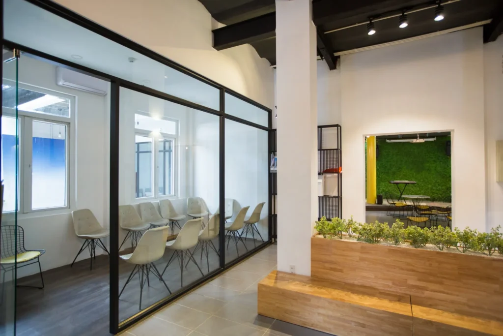 GlassPartitions-Horizontal-01