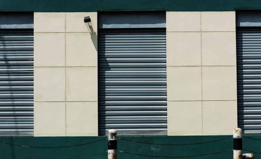 HurricaneScreens-Horizontal-03