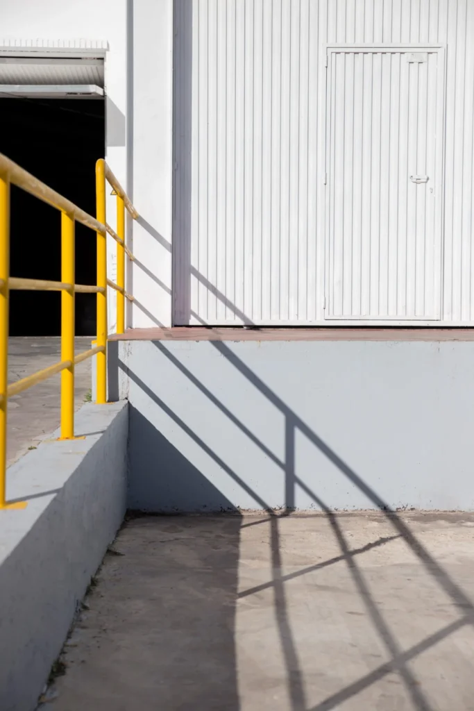 IndustrialDoors-Vertical-01